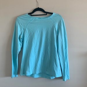 Offers welcome!! Danskin Now Long Sleeve Workout Top Size Large